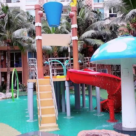 Atlantis Condo Resort By Somphong Jomtien Beach Exterior photo